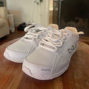 Nfinity White Rival Cheer Shoe Youth 2 (Y2)